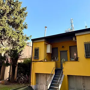 Gionas - Casa Indipendente In Zona Strategica , Milano Italia